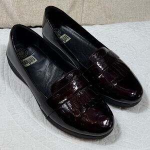 FitFlop Women 10 Brown Patent Leather Slip On Loafer Comfort Casual Shoe